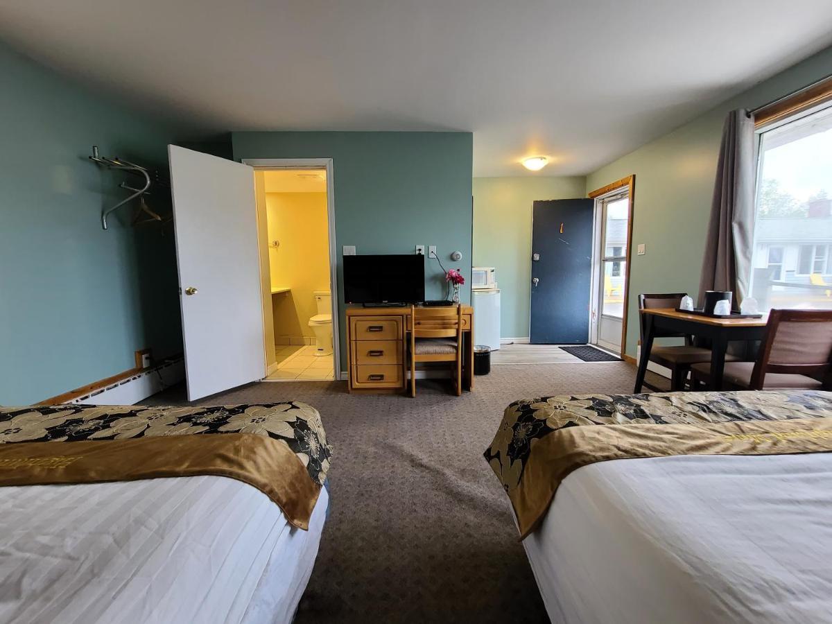 Highland Motel Норт-Сидней Экстерьер фото